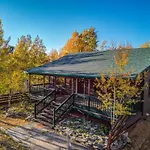 Mountain Top W/ Views | Hot Tub | Game Room