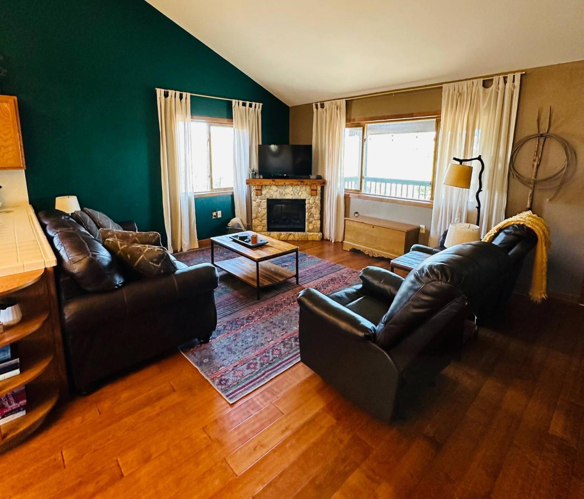 Mountain W/ Views | Hot Tub | Game * Cripple Creek